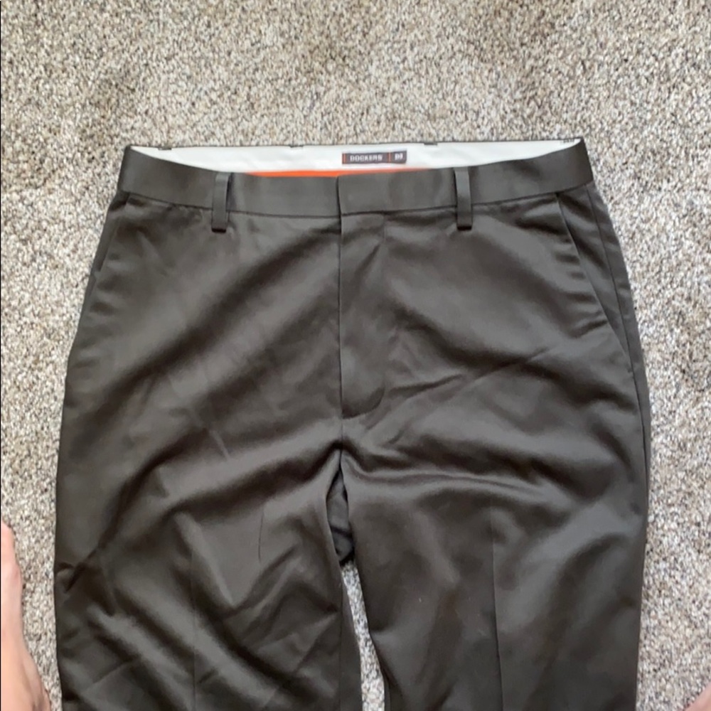 Like new green Dockers